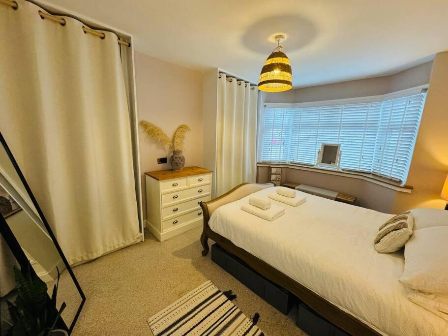 Stylish With Stunning Views *